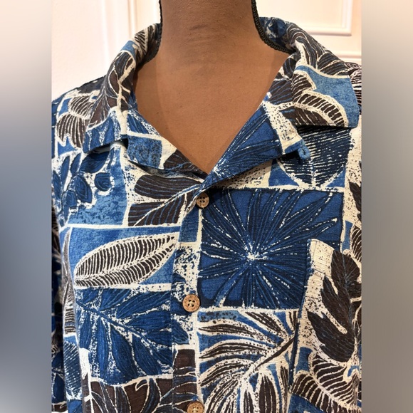 Blue Batik Bay men’s short sleeve blue leaf design 70% silk, 30% rayon 2XL. - Picture 3 of 11